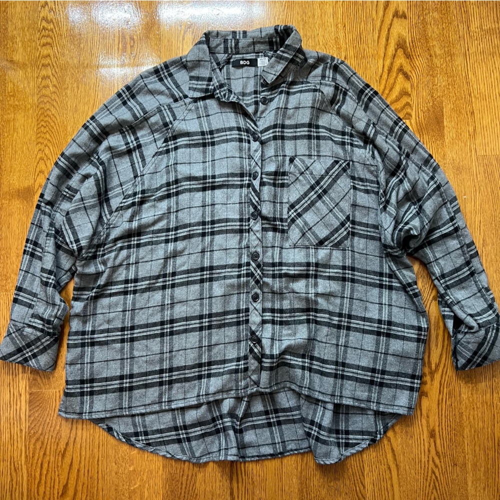 UO BDG Grey Oversized Flannel Plaid Button Up